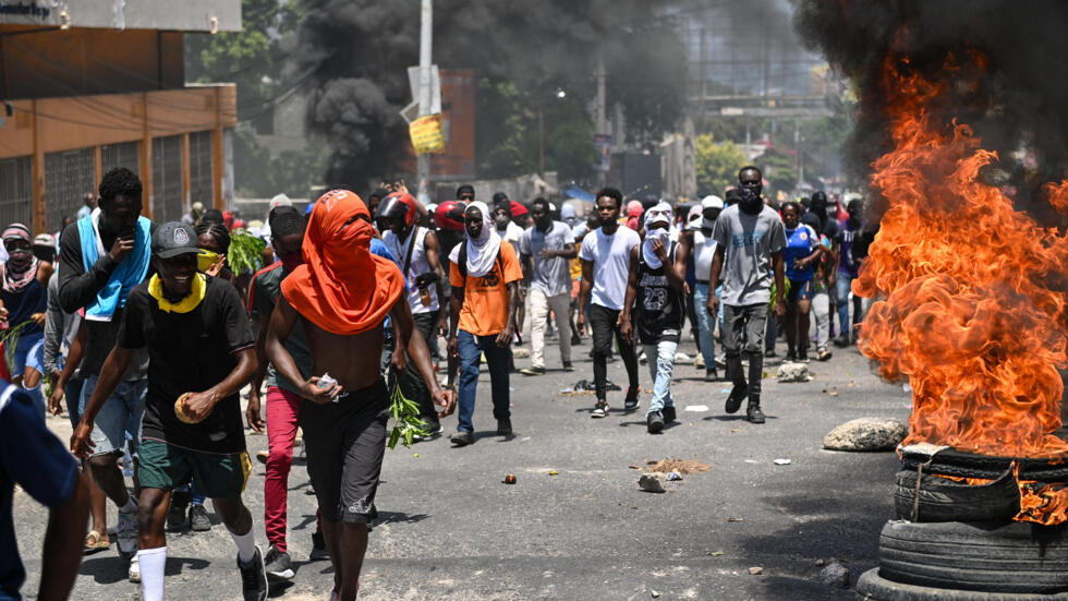 Contingente de Kenia parte hacia Haití para contener violencia pandillera