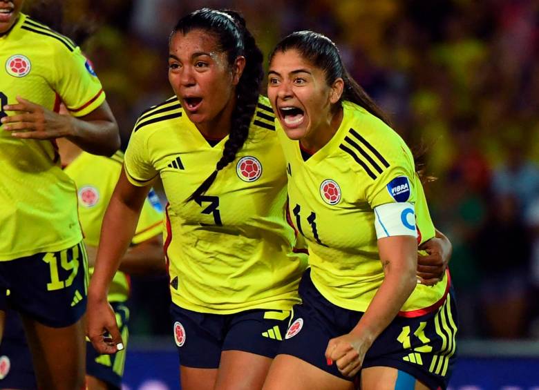 Colombia debuta en el Mundial Femenino con un triunfo ante Corea del Sur, en un encuentro que dejó un hecho histórico