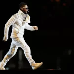 Usher encabezará el espectáculo de medio tiempo del Super Bowl 2024