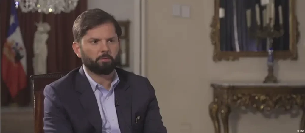 Gabriel Boric: “La democracia hoy día tiene nuevas amenazas”