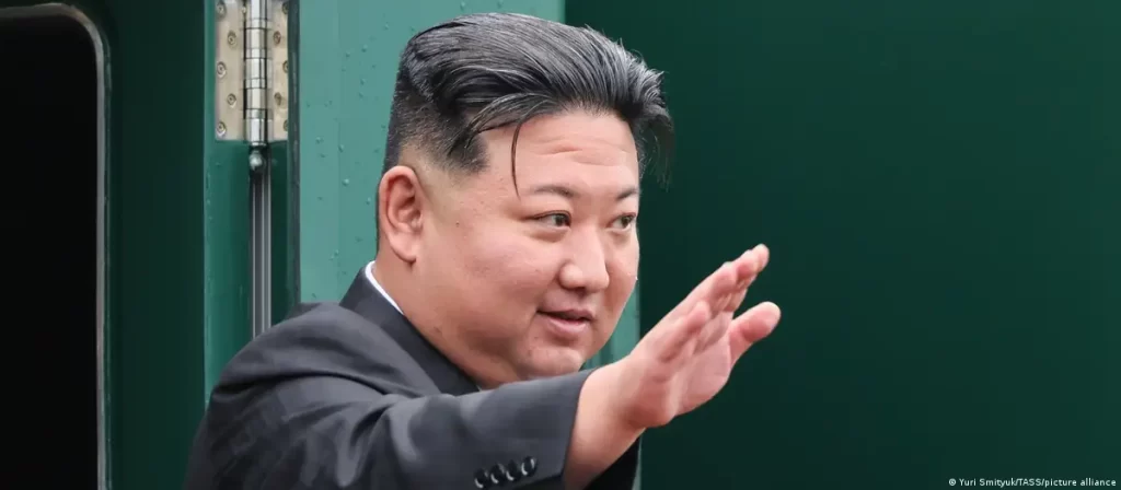 Kim Jong-un deja Rusia a bordo de su tren blindado