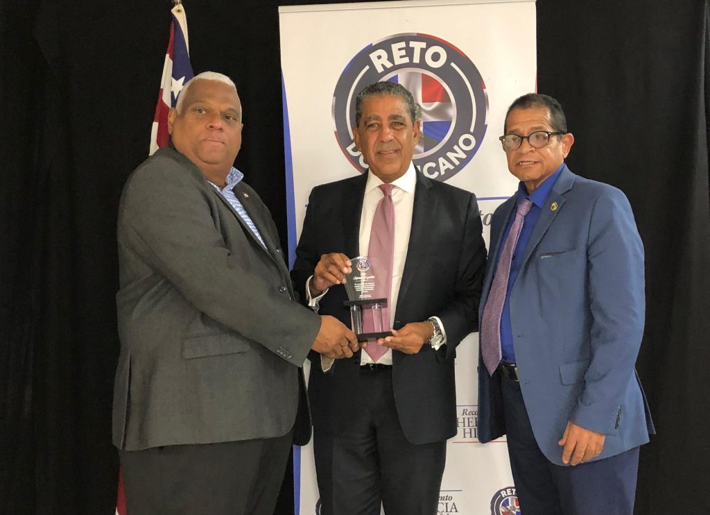 La organización comunitaria Reto Dominicano Inc. celebraron por segundo año consecutivo los reconocimientos denominados a «Los Mejores de la Comunidad Dominicana en Nueva York.