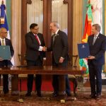 Abinader y presidente de Surinam firman cuatro convenios de cooperación