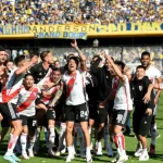 River Plate vence 2-0 a Boca Juniors y gana el superclásico en La Bombonera por primera vez en 5 años