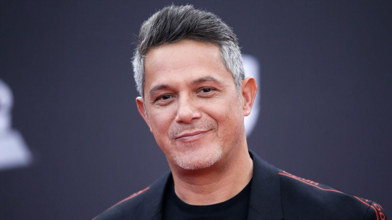 La Justicia española podría subastar bienes de Alejandro Sanz si no le localiza