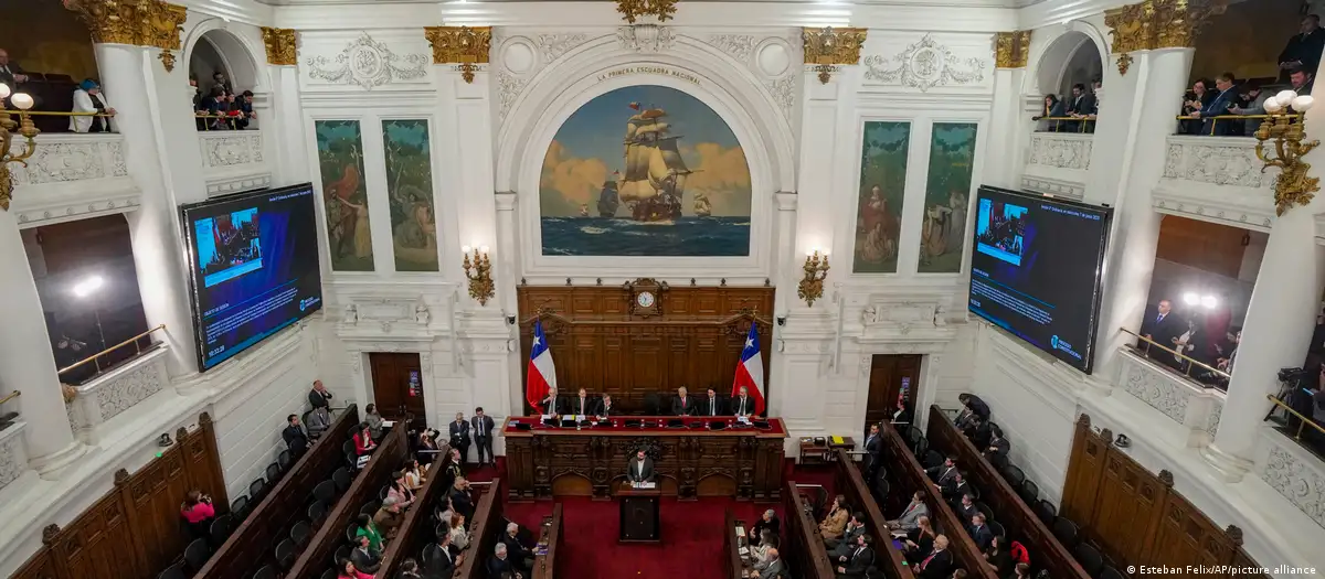 Consejo de Chile aprueba nueva propuesta de Carta Magna