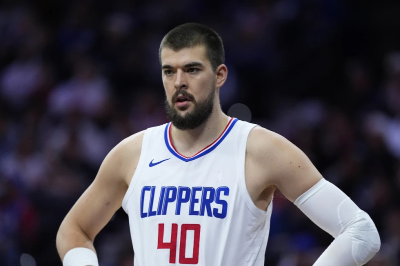 Los Clippers e Ivica Zubac pactan una extensión de contrato por 3 años y 58