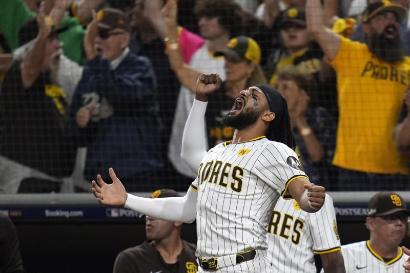 Tatis: “Siento como que llevo esto a otro nivel”, da otro jonrón y Padres se ponen 2-1 ante Dodgers