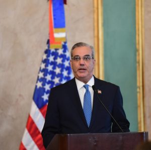 República Dominicana recibe respaldo de Estados Unidos para contener migración haitiana