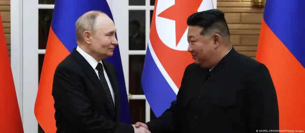 Kim Jong-un firma con Vladimir Putin un acuerdo estratégico