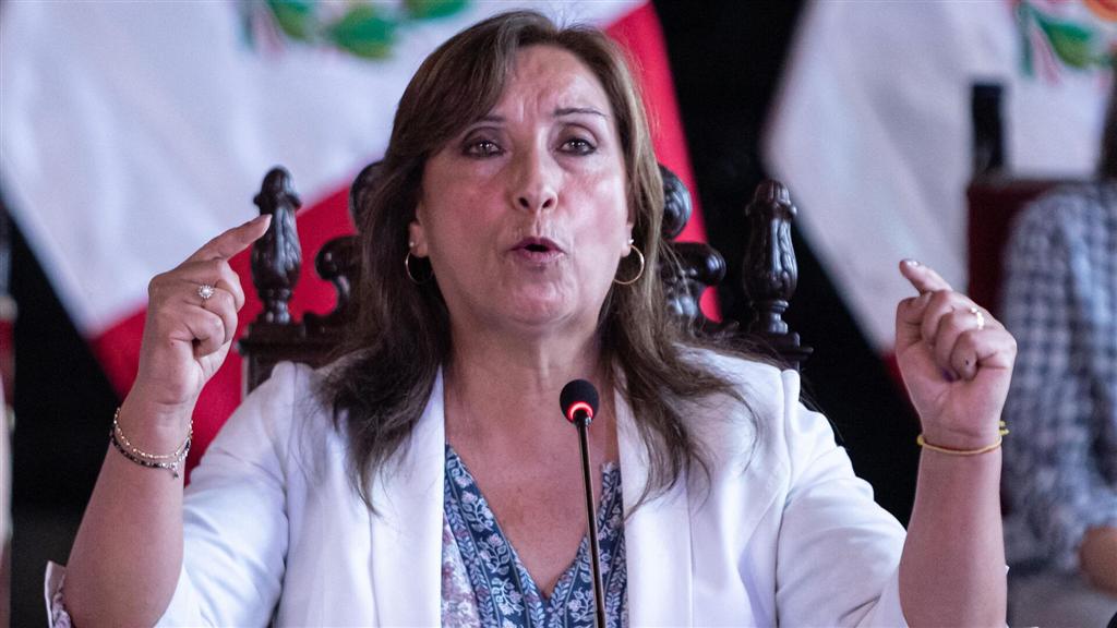 Encuesta confirma 90 por ciento de desaprobación a presidenta de Perú