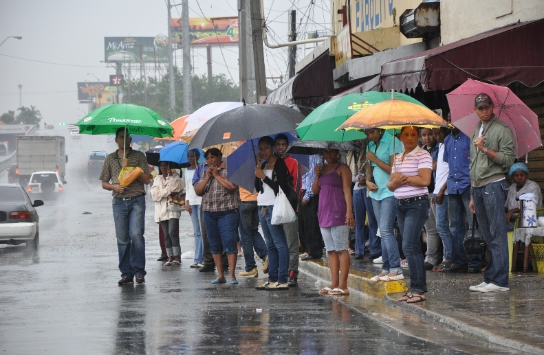 Lluvias y tormentas eléctricas este sábado por vaguada RD