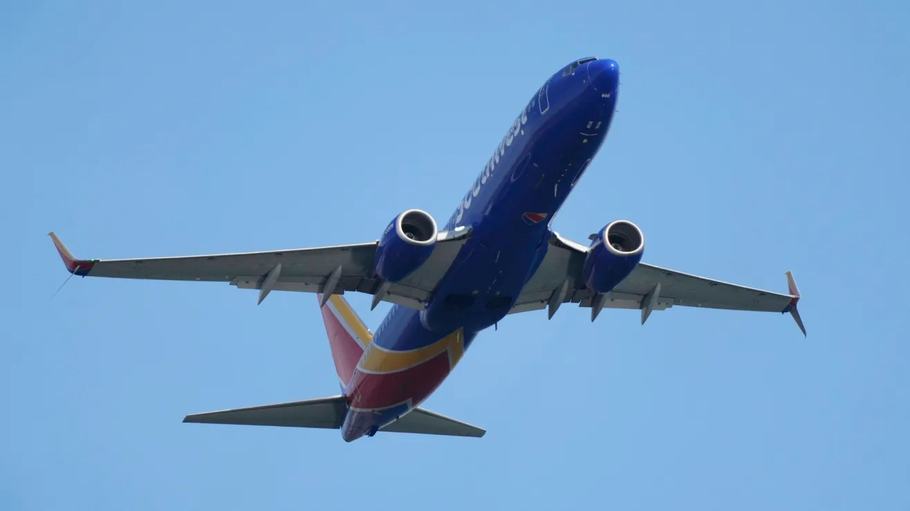 Avión de Southwest evita colisión con jet en plena pista al abortar aterrizaje en Chicago