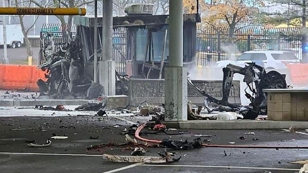 ¿Qué pasó en la explosión de un vehículo en la frontera entre EE.UU. y Canadá? Esto sabemos