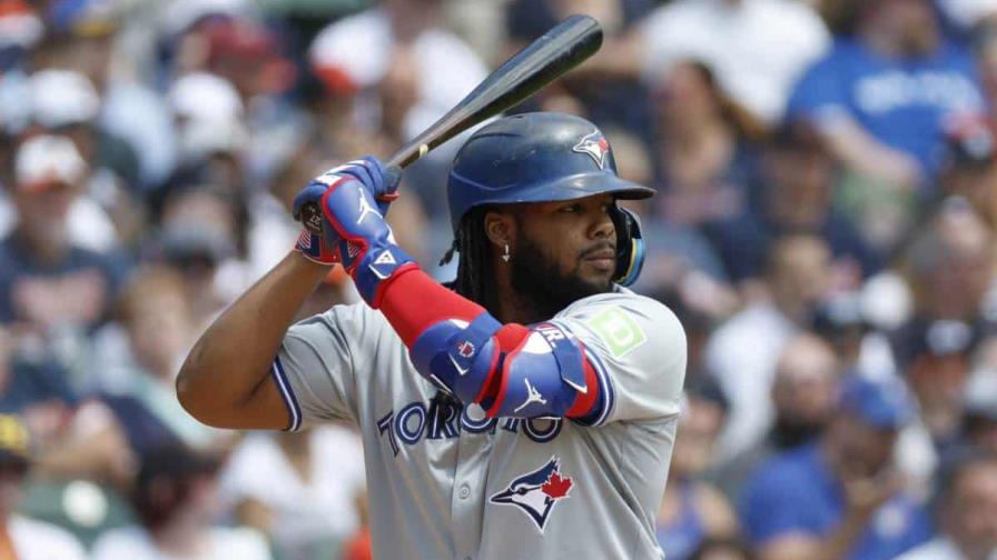 Vladimir Guerrero Jr., le destrozó con el madero el control salarial a Toronto