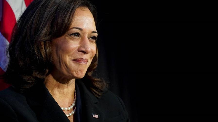 A los hispanos les entusiasma Kamala Harris, pero tiene que trabajar para ganárselos