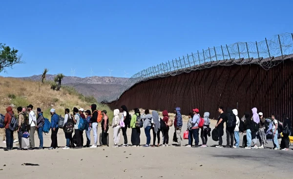 Las detenciones de migrantes disminuyeron un 25% desde que Biden anunció restricciones al asilo, según nuevas cifras de la CBP