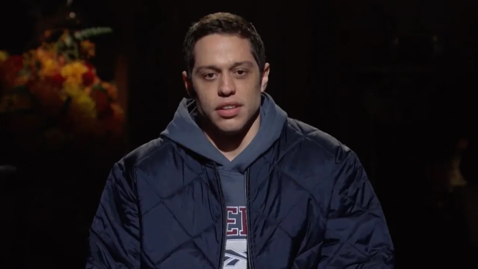 Así fue el conmovedor monólogo de Pete Davidson en ‘SNL’ sobre Israel y Gaza