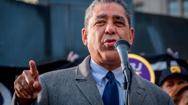 Congresista de origen dominicano Adriano Espaillat encabezará desayuno de conmemoración del Día de los Veteranos