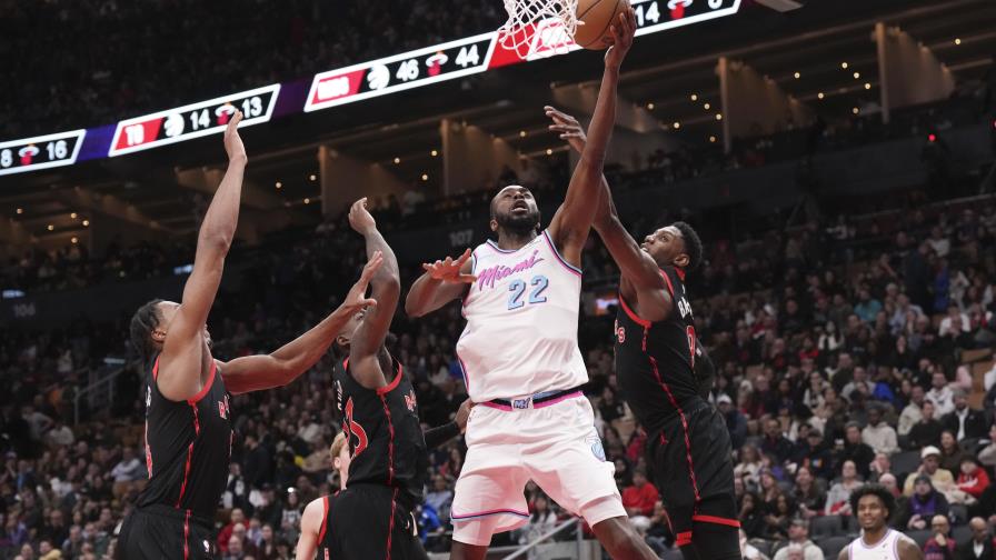 Herro aporta 28 puntos a triunfo de Heat sobre Raptors en tiempo extra